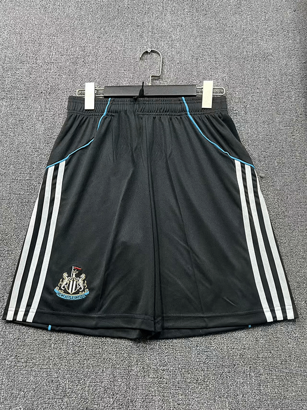 Short Newcastle Domicile 25/26
